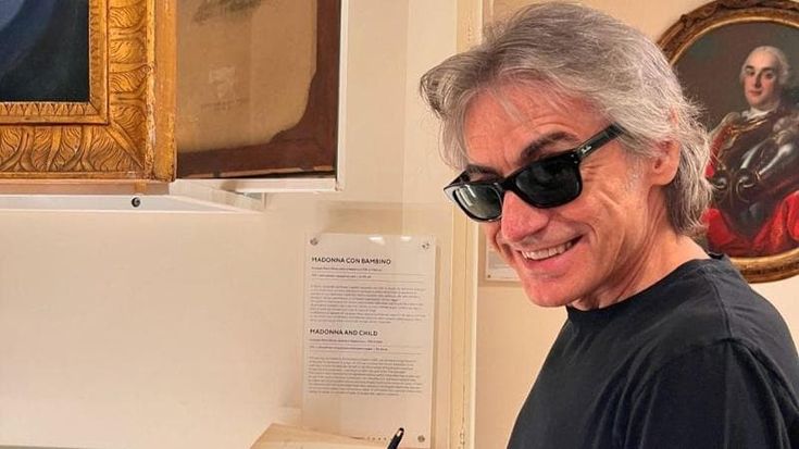 Ligabue turista a Napoli