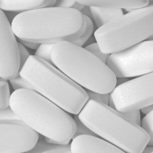 Epatite C, "Con i superfarmaci in due anni un risparmio 10mila euro a paziente"
