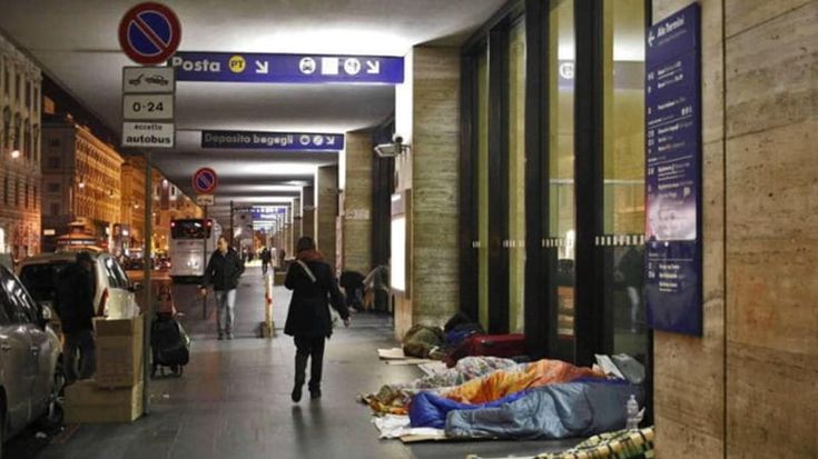 Caritas: “A Roma 22mila senzatetto”. Vaticano, Comune e Regione: “Giubileo, stop agli sfratti”