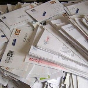 Agcom: posta non recapitata, raddoppiano termini per giacenza gratuita
