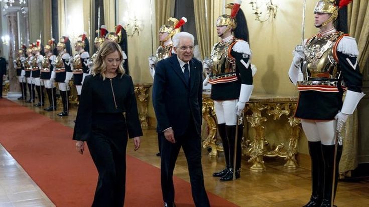La linea dura di Meloni contro Mattarella sui manganelli: “Pericoloso far mancare il sostegno alla polizia”
