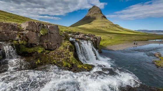 Un crac e un'eruzione. Così nasce il fenomeno Islanda