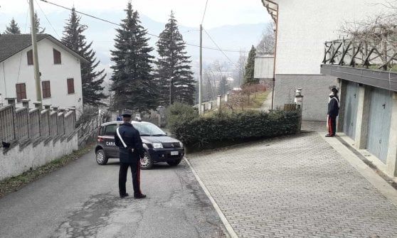 Compiano, scopre il ladro in casa: rapinatore arrestato dai carabinieri