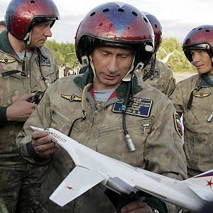 Mosca avvia la costruzione di due reattori nucleari in Iran