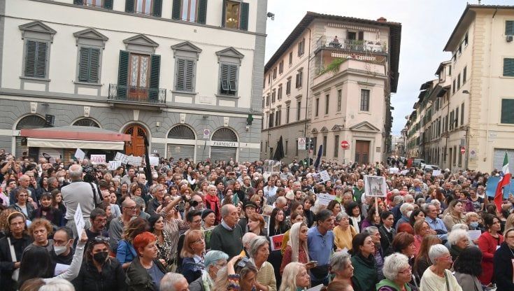 Le ragazze iraniane che studiano a Firenze: “Da noi è una guerra”