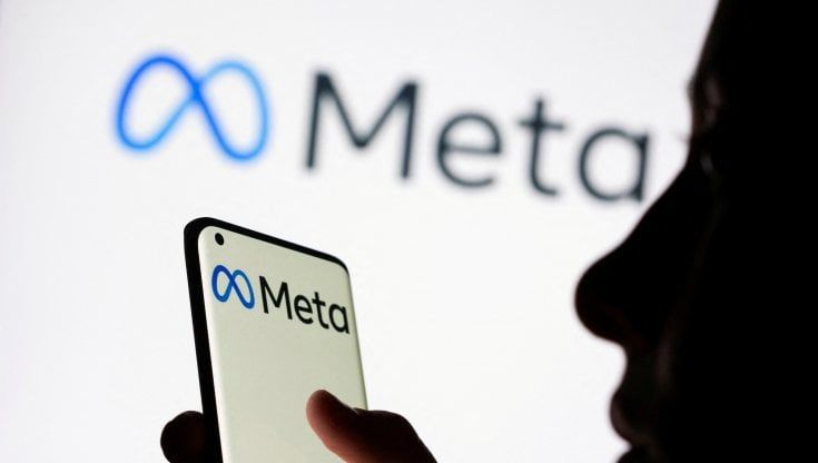 La svolta di Meta: per la spunta blu su Facebook e Instagram arriva l'abbonamento da 11,99 dollari