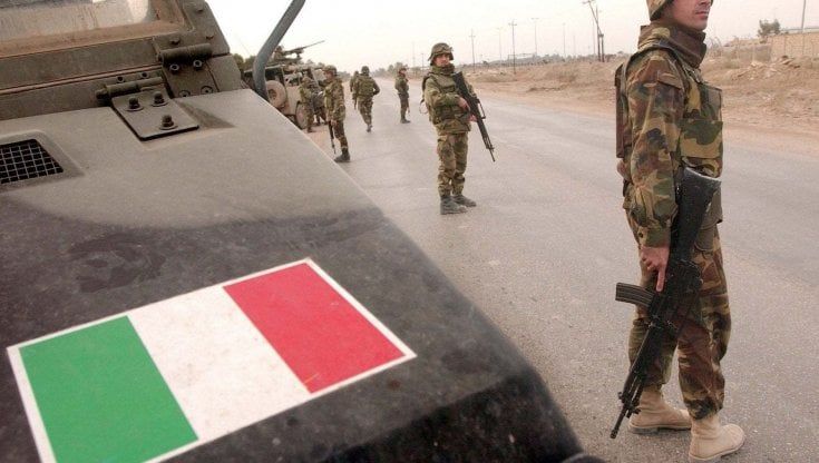 Ucraina, “Limitare i congedi”: nell’esercito italiano scatta l’allerta