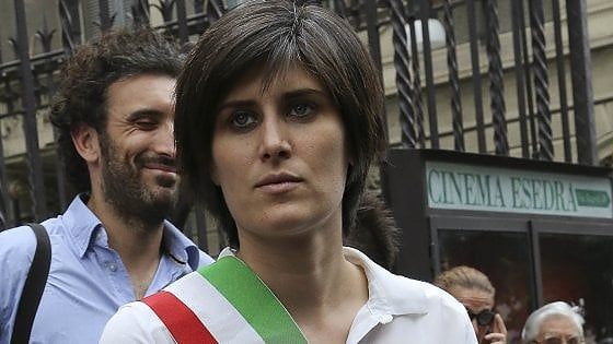 Torino, la scelta di Appendino: no all'invito al dibattito con Sala a Milano, sì alla Raggi a Roma