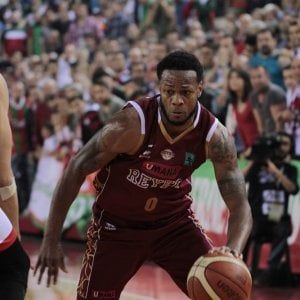 Basket, Champions: sorride Venezia, Capo d'Orlando travolta
