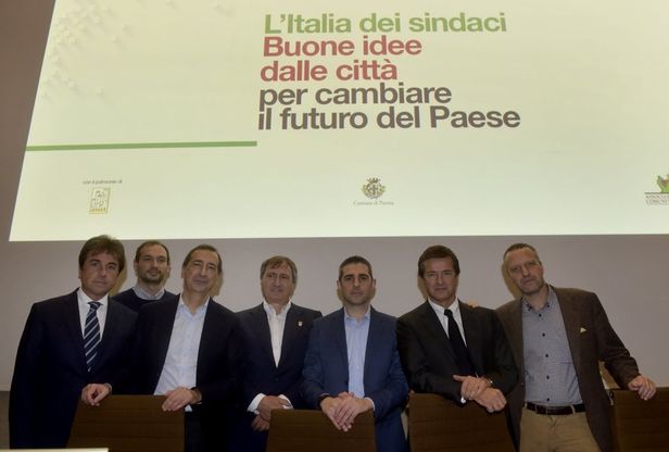 L'"Italia dei sindaci": le foto del'incontro a Parma