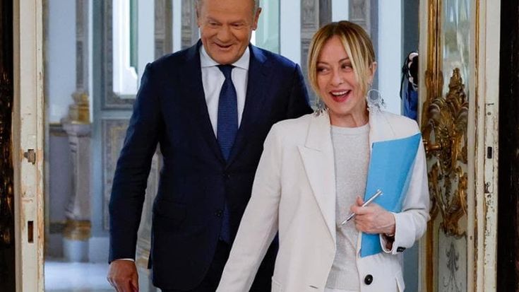 Tusk svela: Meloni scontenta per il vertice con Kiev senza l’Italia. E ottiene l’incontro allargato