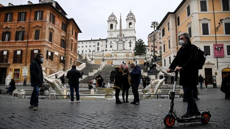 Codice della strada, via tra le polemiche: “Un invito a correre e a violare le regole”