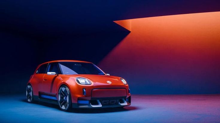 MG stupisce a Goodwood: svelati i concept elettrici GO! e Cyber