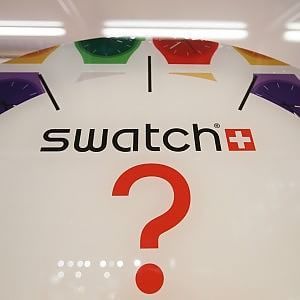 Swatch medita l'addio alla Borsa: "E' un casin&ograve; pieno di imbroglioni"
