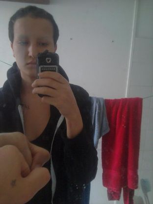 Francia, Amina denuncia su Fb: ''Io aggredita e rasata''