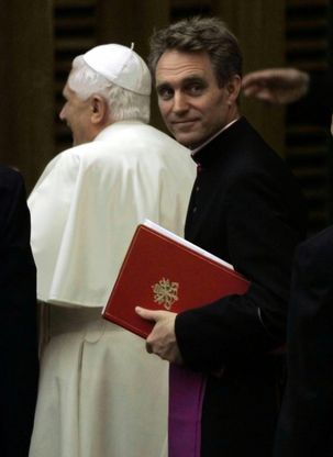Le confessioni musicali di Padre Georg, ecco chi gli fa battere il cuore