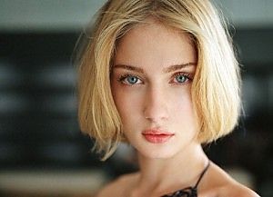 Eva Riccobono contro i raccomandatibufera di critiche sulla top model