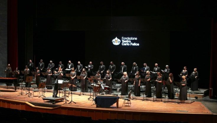 "Poche certezze, nessuna considerazione", il Coro del Carlo Felice di Genova scende in sciopero. E Orazi replica punto per punto
