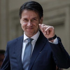 Potenza, polemiche dopo l'annuncio della visita del premier Conte