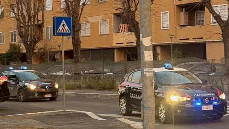 Tor Bella Monaca, pensionato stacca l’orecchio a morsi al vicino di casa
