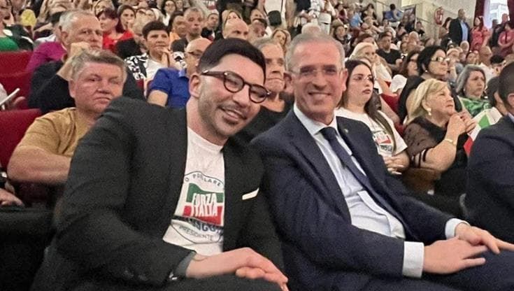 Catania, il consigliere comunale condannato lascia Forza Italia con due anni di ritardo