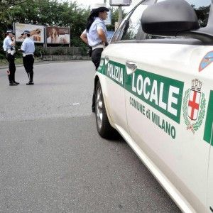 Milano, violenza sessuale su cinque alunne: in manette un professore di scuola media