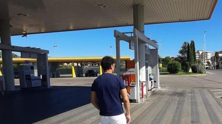 L’ira dei benzinai sugli sconti: “Così è concorrenza sleale, per noi un danno enorme”