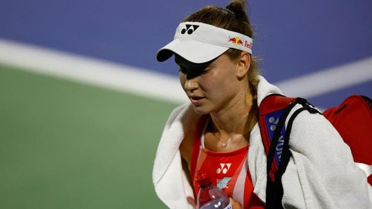 Rybakina, continua la relazione tossica con il coach sospeso: “Agli Australian Open erano insieme”