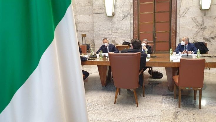 Alitalia, il governo vuole discontinuità. Lufthansa più vicina