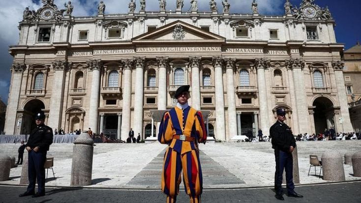 Gli sposini dello Ior a rischio licenziamento, la vicenda approda al tribunale vaticano