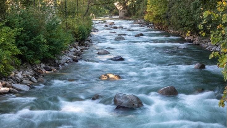 L'acqua urla, ci sta chiedendo di cambiare