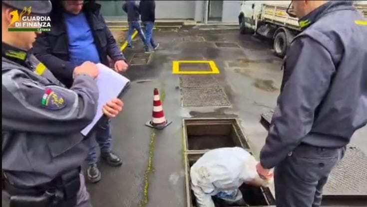 Gasolio annacquato, auto danneggiate dopo il rifornimento: sequestrati 8.000 litri di carburante