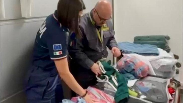 Viagra e antidepressivi fuorilegge, maxi sequestro all’aeroporto di Caselle