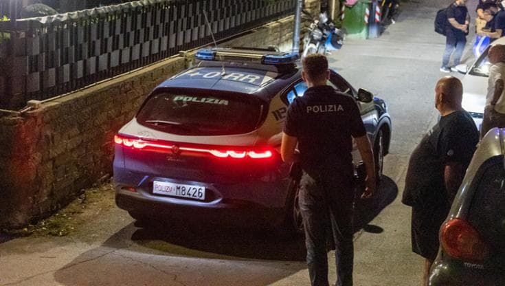 Picchiata e rapinata nel centro di Lecce, una donna finisce in ospedale. “Erano due giovanissimi”