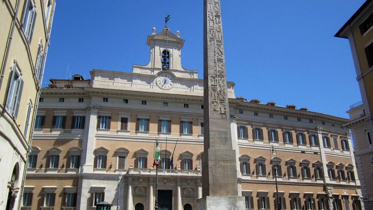 Più fiducia nello Stato e nella politica. Gli italiani preferiscono la democrazia