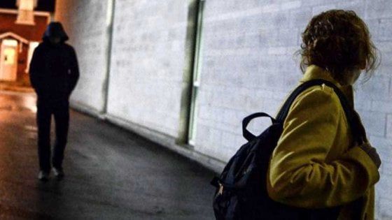 Perseguitò dottoressa a Bari, confermati 6 mesi di condanna per 52enne. Revocato il divieto di avvicinamento