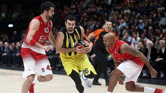 Basket, Eurolega: Dixon affonda Milano. Sorride il Fenerbahce