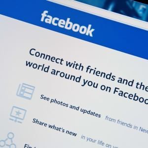 No a violenze, bullismo e nudità: Facebook chiarisce le sue regole