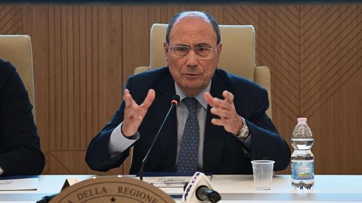 La Regione sfida la Consulta: pubblicata la legge di proroga dei commissari provinciali