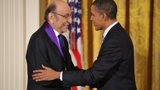 È morto Milton Glaser, designer del logo "I love NY". Aveva 91 anni