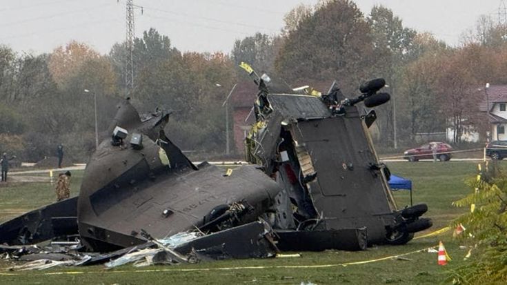 Helicopter crash in Bosnia: investigators focus on the foot controls