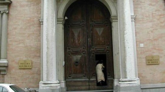 Parma, otto anni di violenze : condannato marito violento