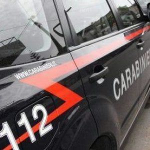 Varese, nascondevano la cocaina nei pannolini dei loro figli: coppia arrestata