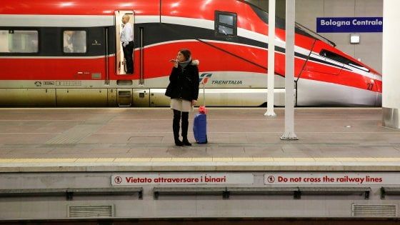 Abbonamenti dell'alta velocità, riprende la battaglia: i pendolari si appellano al Consiglio di Stato