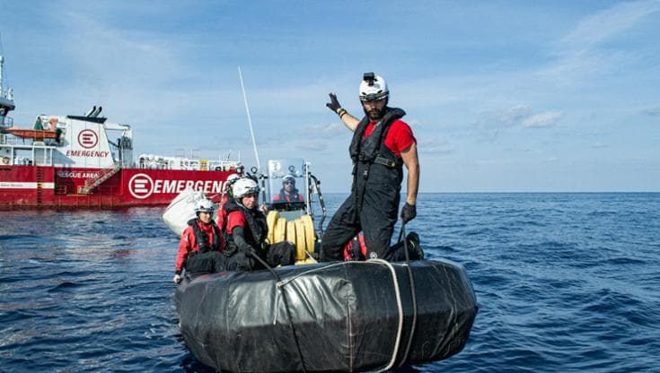 La Life Support di Emergency sbarca domenica 12 aprile alla Spezia: a bordo 71 naufraghi