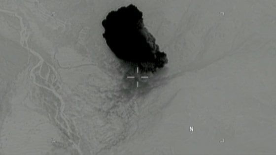 L'Afghanistan: "Superbomba Usa ha ucciso 94 miliziani Isis". Per lo Stato Islamico nessuna vittima