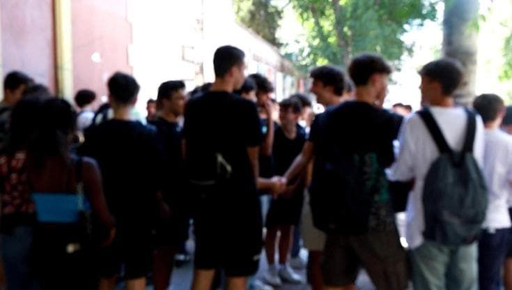 Elezioni, rientro a scuola con campagna elettorale: la prima volta al voto dei 18enni