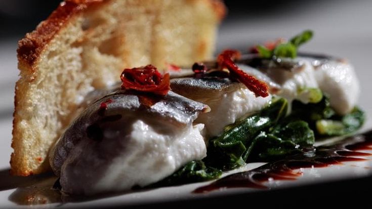 La cucina siciliana sul tetto d’Europa: il giro dell’Isola nella tradizione