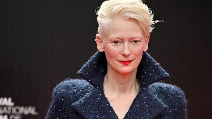 Tilda Swinton: “Il cinema dev’essere audace, toccare vette intellettuali. Lo star system hollywoodiano? Sono timida, non mi appartiene”