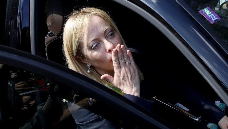Una dozzina di tecnici al governo. Lega e FI in rivolta: così non ci stiamo